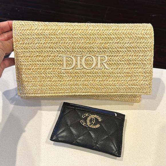 Authentic Dior clutch - Picture 8 of 11